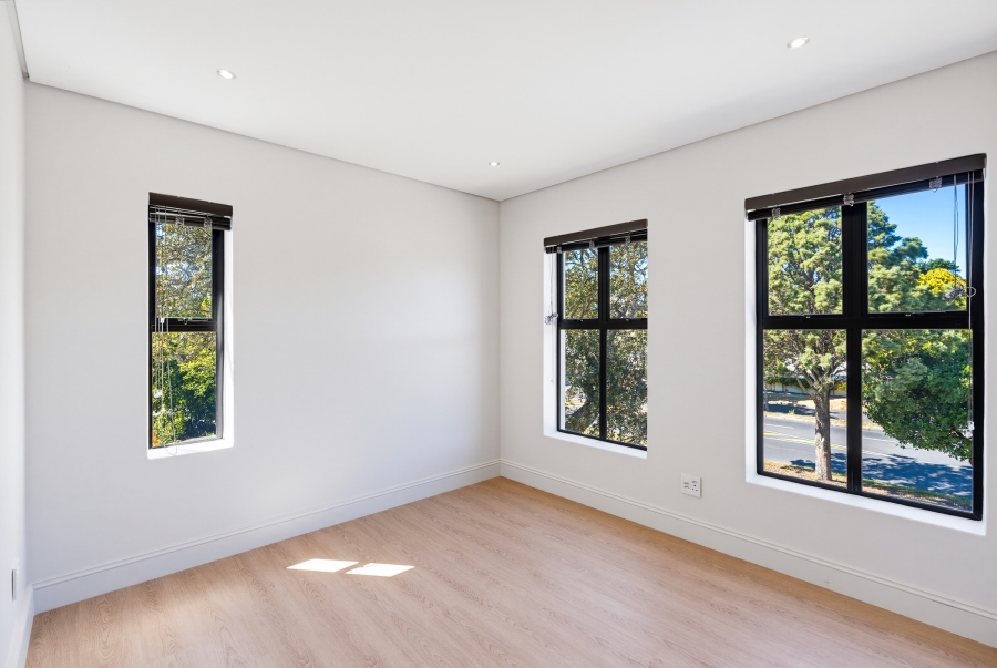 To Let 3 Bedroom Property for Rent in Pinelands Western Cape